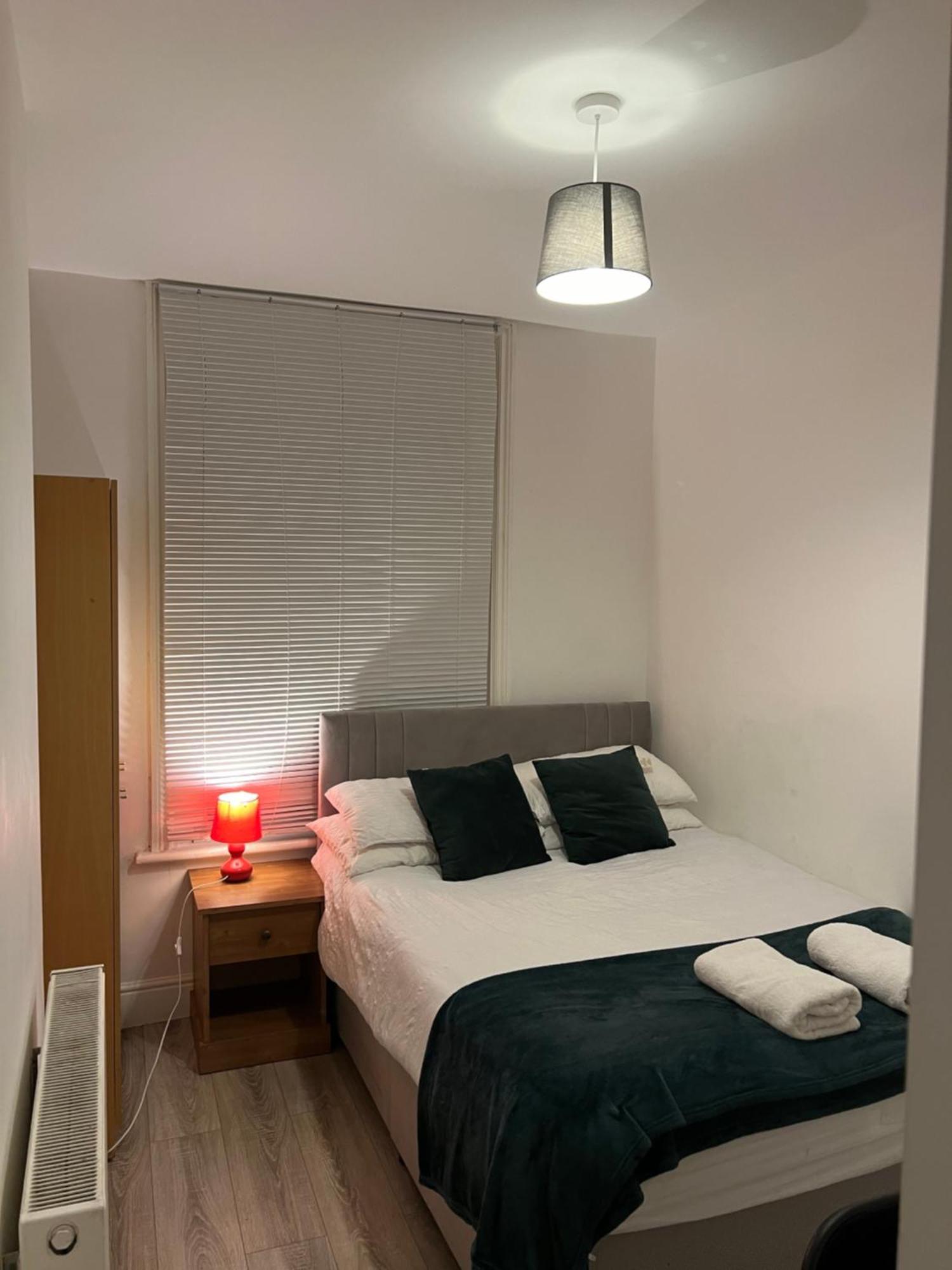 The Coral Guest House 1 Fratton Park Portsmouth Exteriér fotografie
