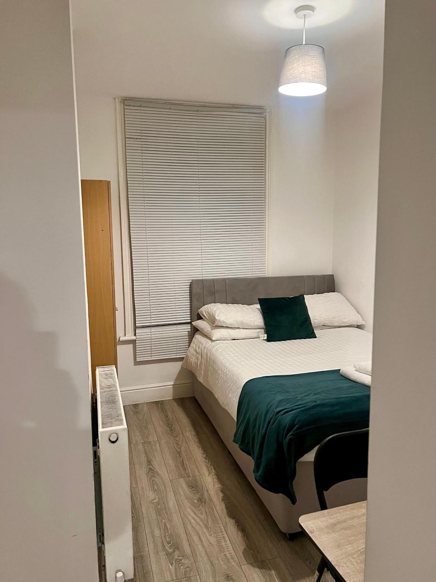 The Coral Guest House 1 Fratton Park Portsmouth Exteriér fotografie