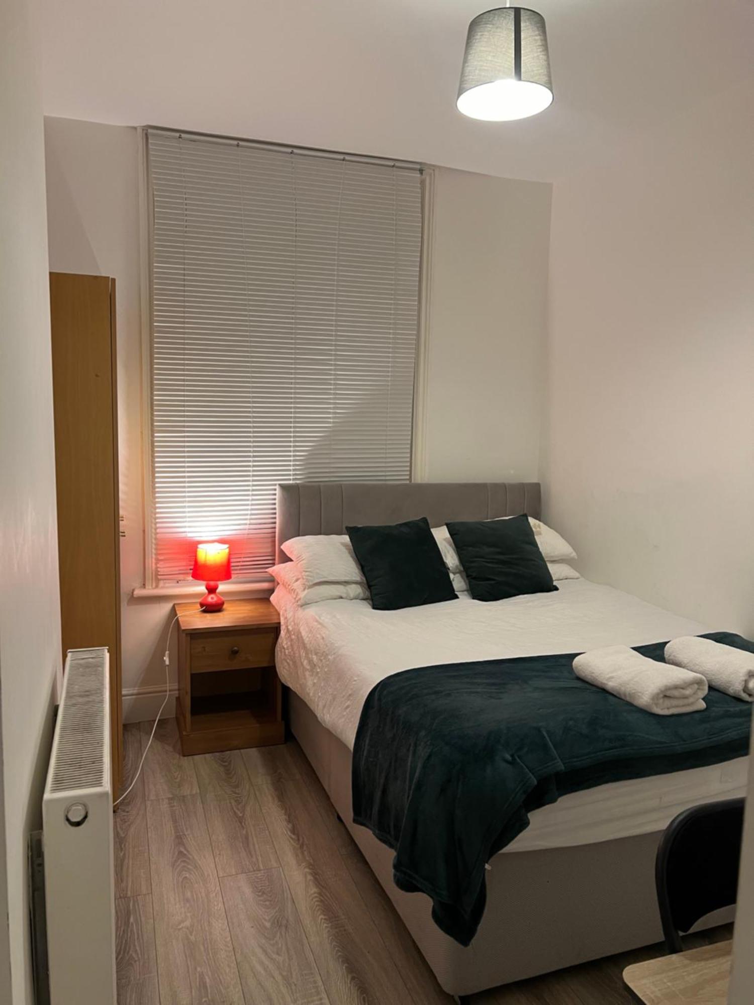 The Coral Guest House 1 Fratton Park Portsmouth Exteriér fotografie