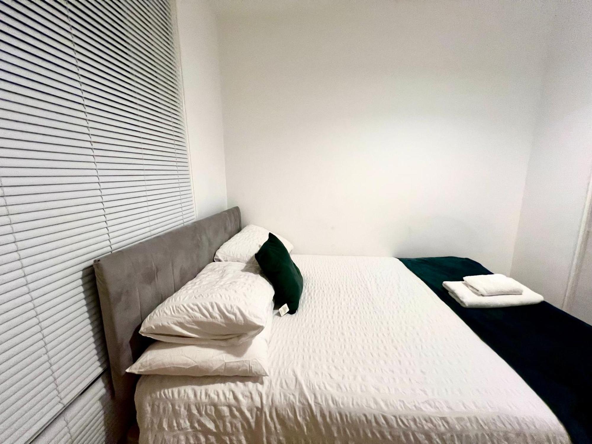 The Coral Guest House 1 Fratton Park Portsmouth Exteriér fotografie